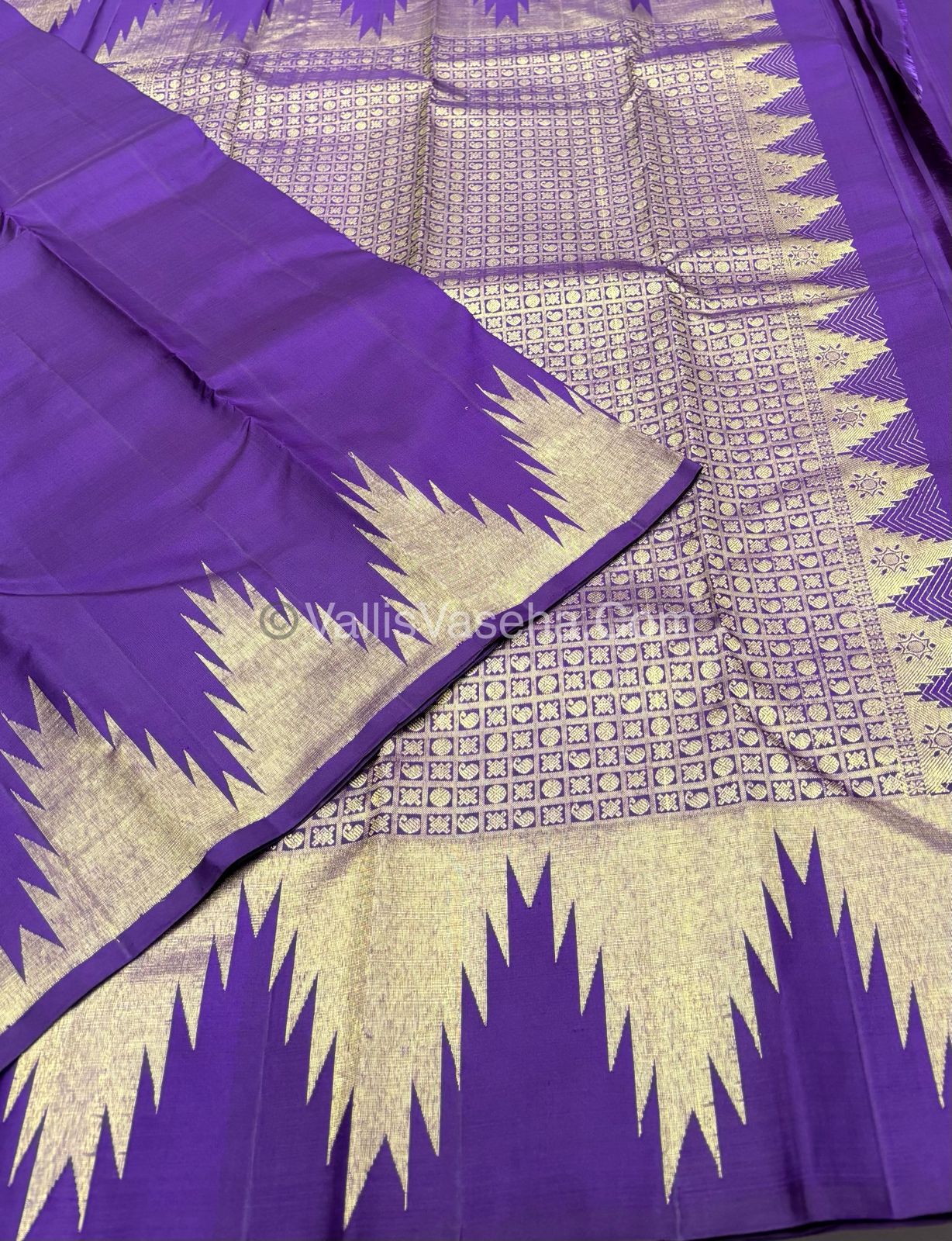 Pure Vintage Kanchipuram Silk Saree  - 8 Kol Weaving - Dark Purple Shade - VVPS019