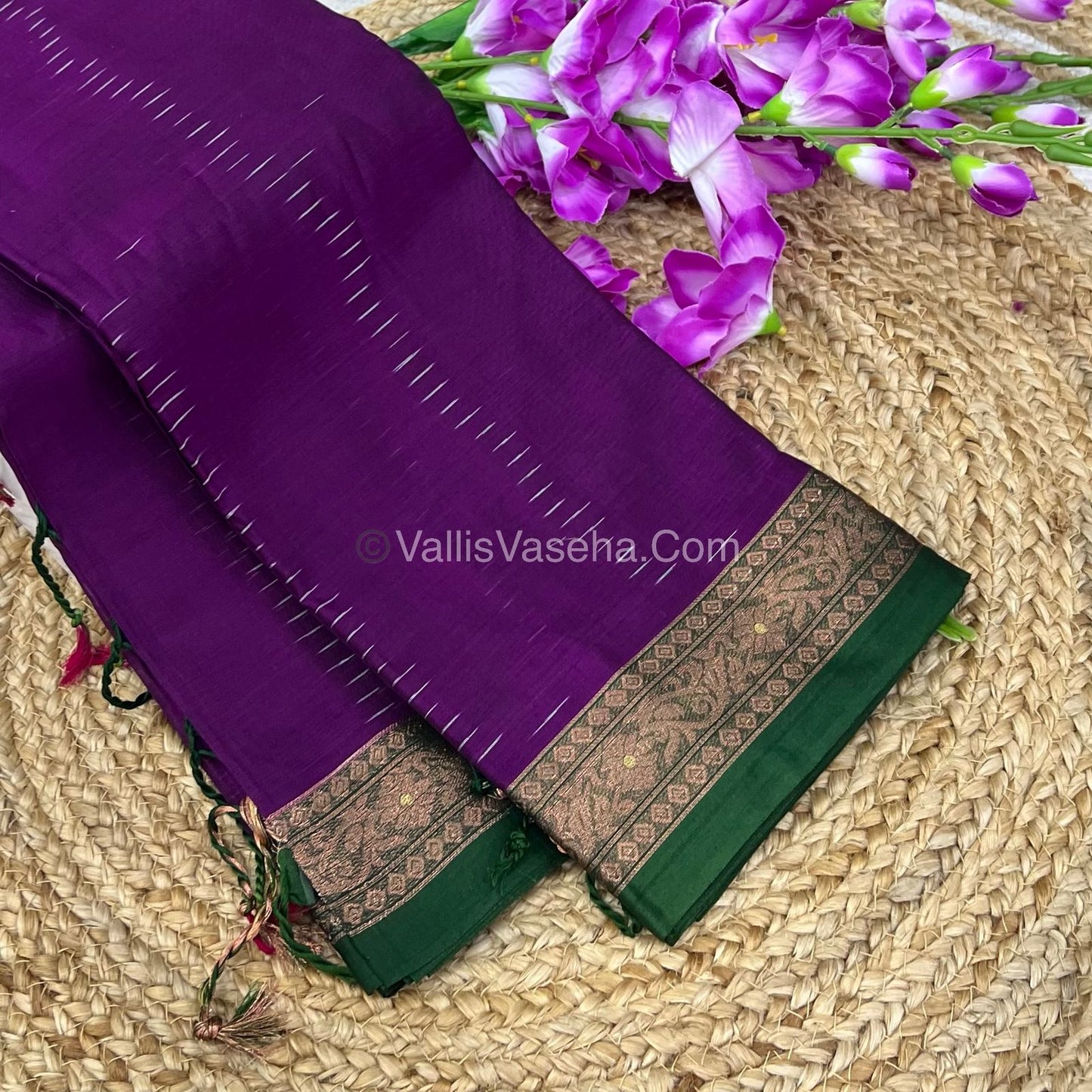 Dhaka Cotton Saree - VVDCS001