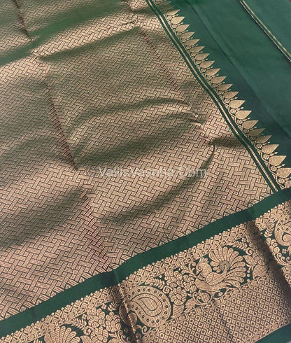 Half Mix - Pure Soft Silk Saree - Maroon & Green Shade - VVPSS031