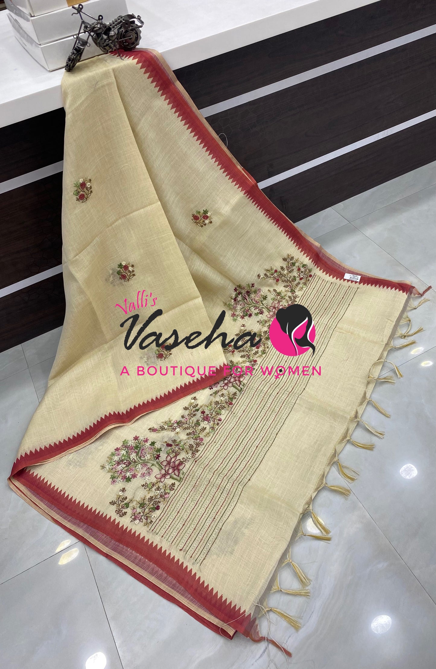 French Knot - Tissue Saree - Cream With Dark Pink Shade - VVLFN022