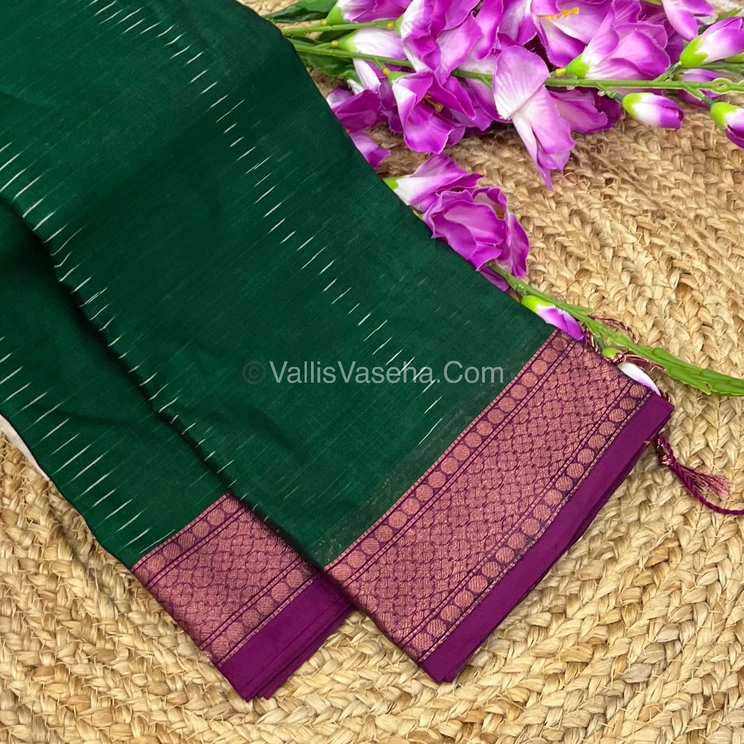 Dhaka Cotton Saree - VVDCS001