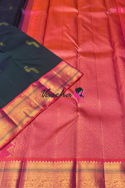 Pure Vintage Korvai Kanchipuram Silk Saree - Dual Tone Green With Peach - VVPS099