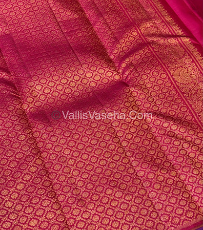 Pure Kanchipuram Silk Saree - Pazhum Pazhamum Checks - VVPS017