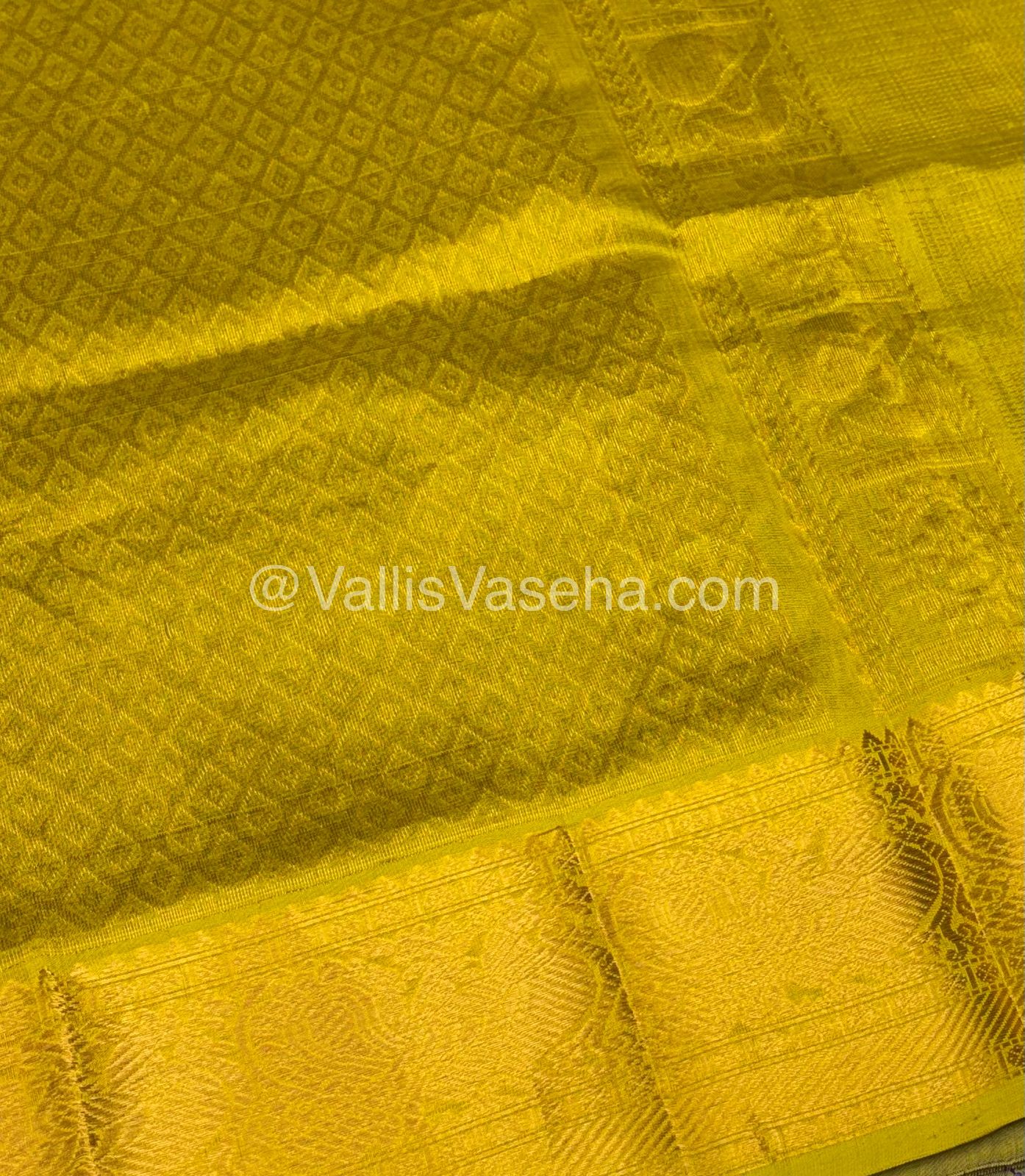 Pure Silk Cotton Saree - Vairavoosi checks - Mayil & Chakkaram - VVMCV002