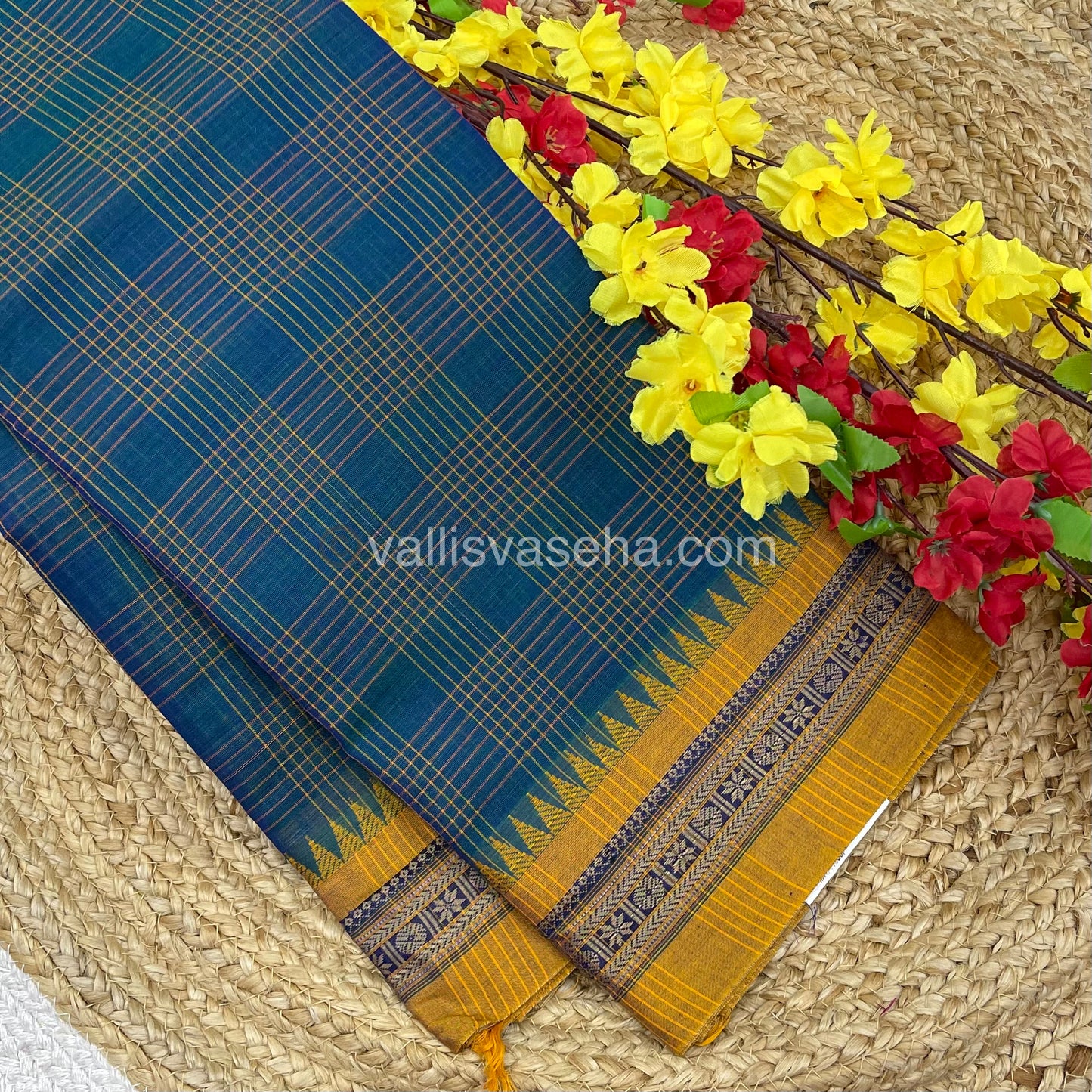 Narayanapet Mercerised Cotton Saree - All Over Checks Pattern-VVNMC001