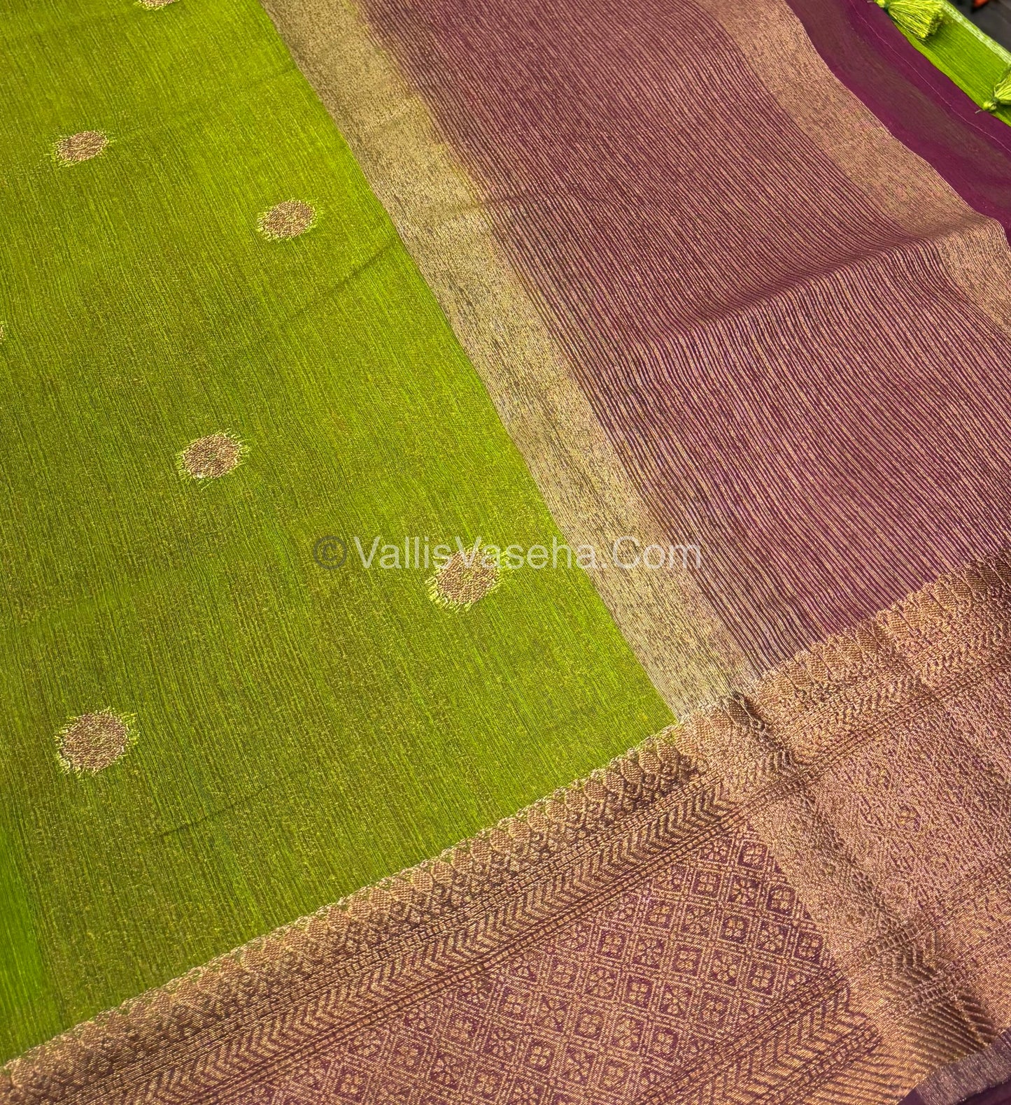 Bamboo Silk Saree  - Dark Green ( Pasi Payaru Green) with Wine Shade - VVBSS001