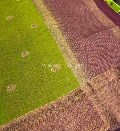 Bamboo Silk Saree  - Dark Green ( Pasi Payaru Green) with Wine Shade - VVBSS001