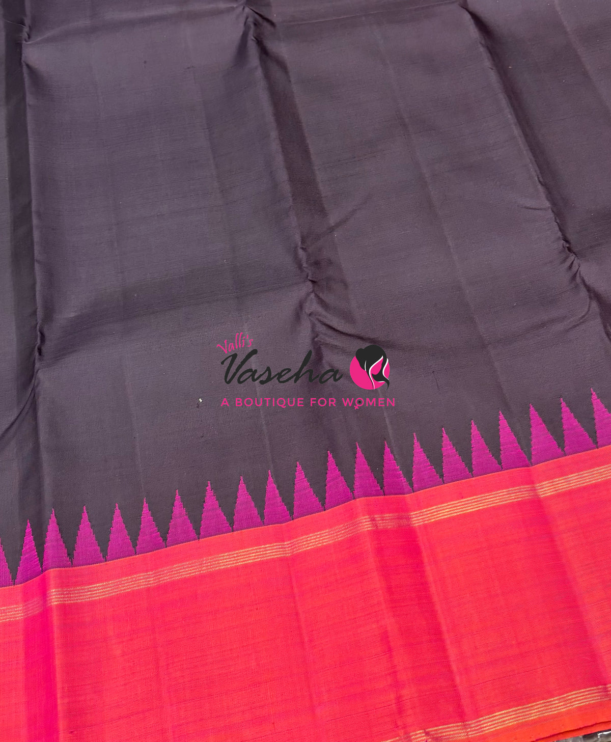 Pure Korvai Kanchipuram Silk Saree - Black With Peachish Pink - VVPS069