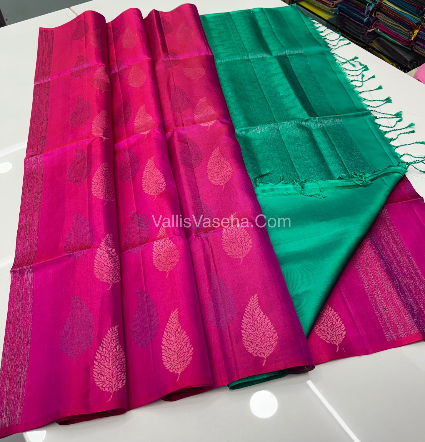 Pure Soft Silk Saree - Border Less  - Pink & Green Combo - VVPSS070