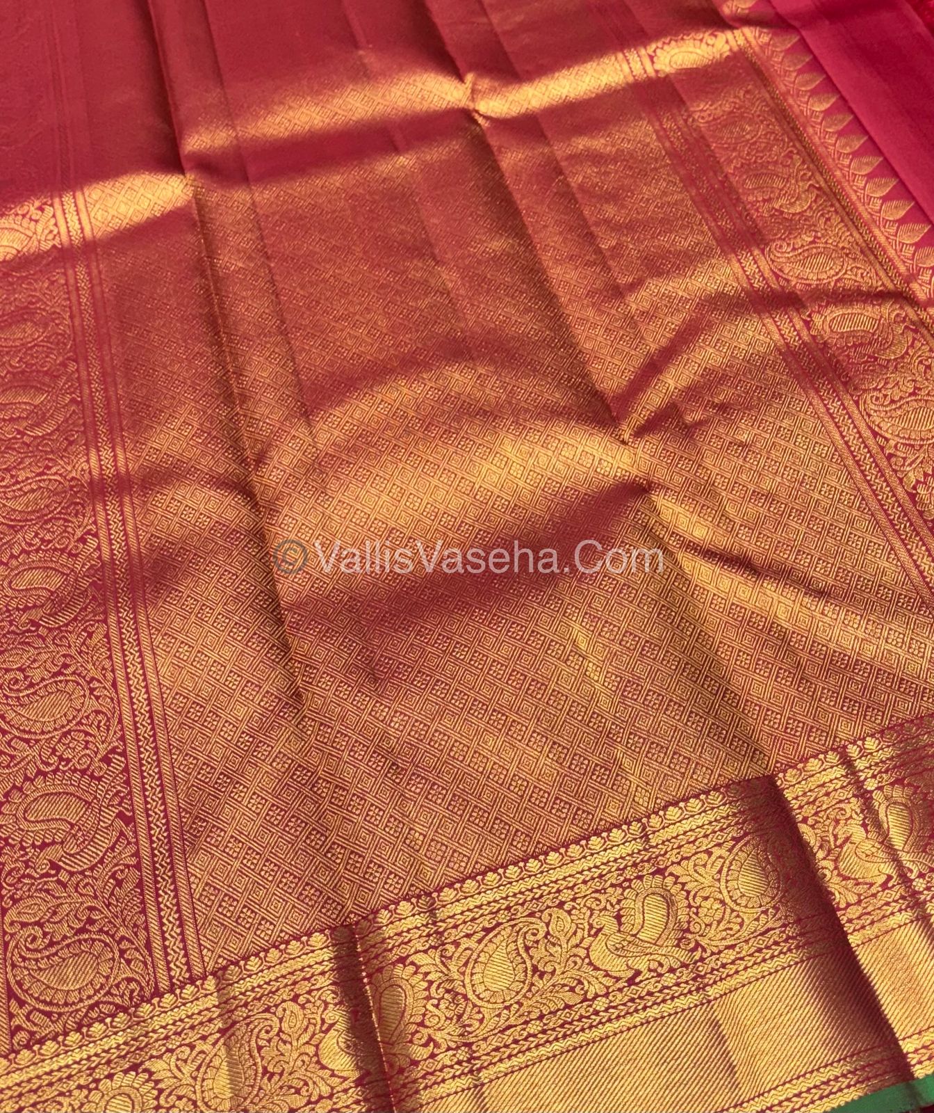 Pure Kanchipuram Silk Saree -  Maroon Shade  - VVPS022