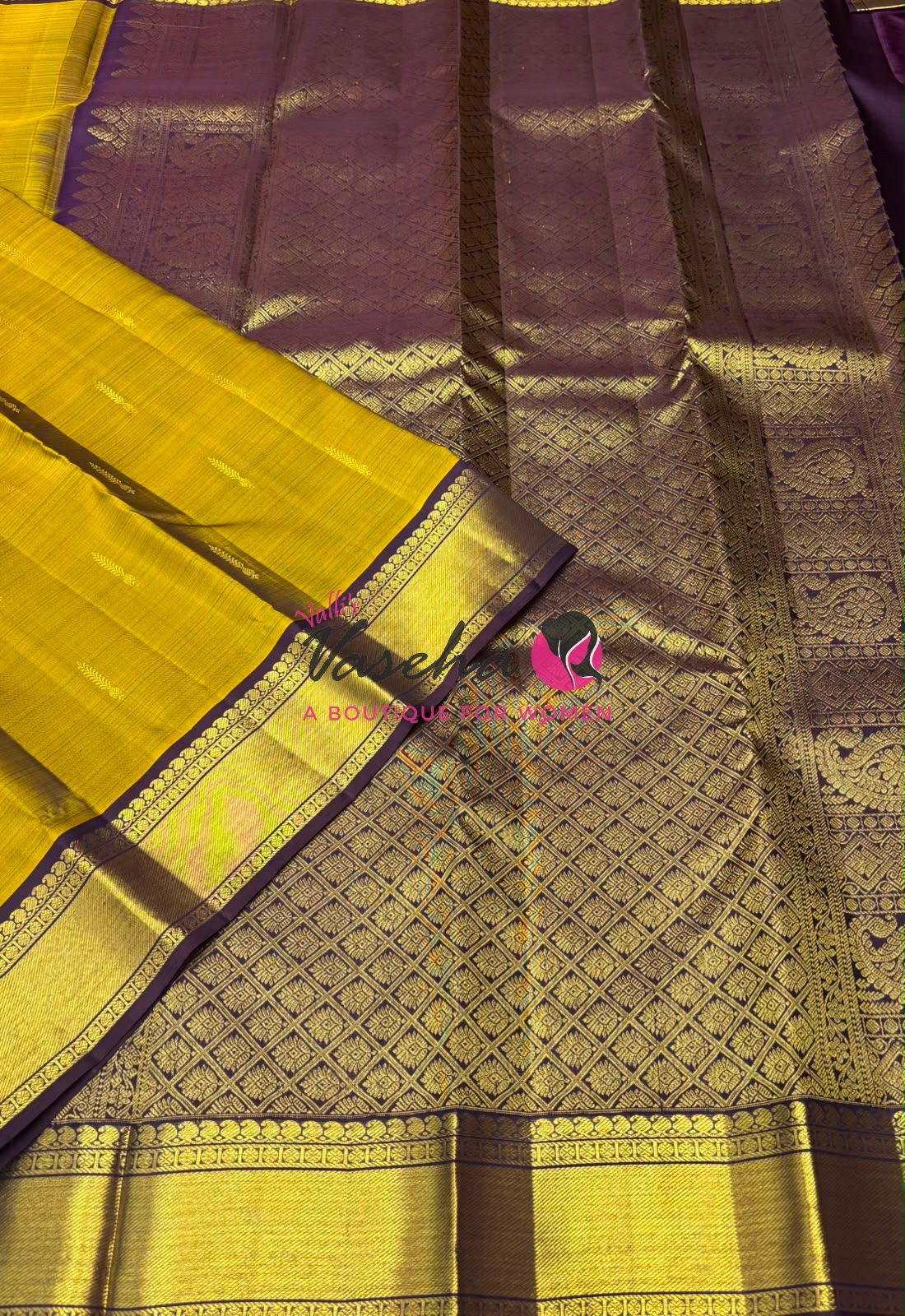 Pure Kanchipuram Silk Saree - Vendhaya Green & Wine Shade  - VVPS057