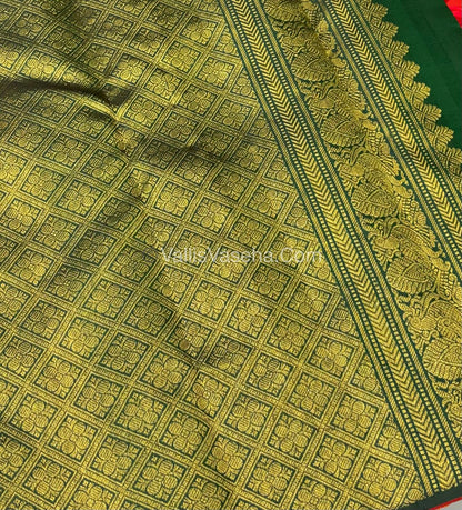 Pure Kanchipuram Silk Saree - Borderless - Dual Tone Orangish Light Red with Green - VVPS043