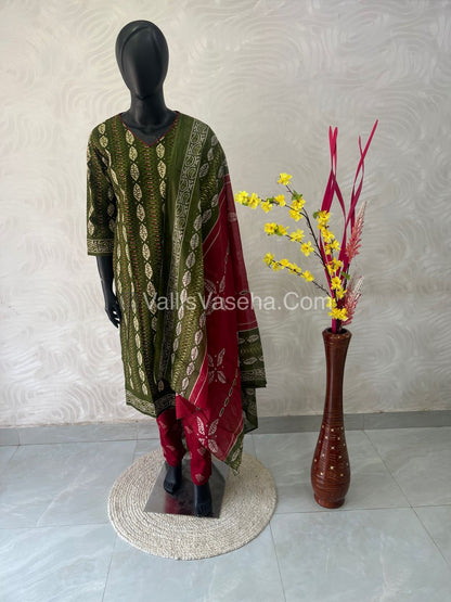 Ready Made - Salwar, Kameez & Duppatta(3pc) - Batik Printed - VVRBS006