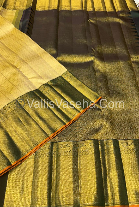Pure Bridal Korvai Kanchipuram Silk Saree - Cream Gold & Green Combo - VVPS052