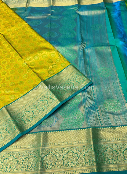 Semi Bridal Kanchipuram Silk - Green With Blue Shade  - VVSBK001