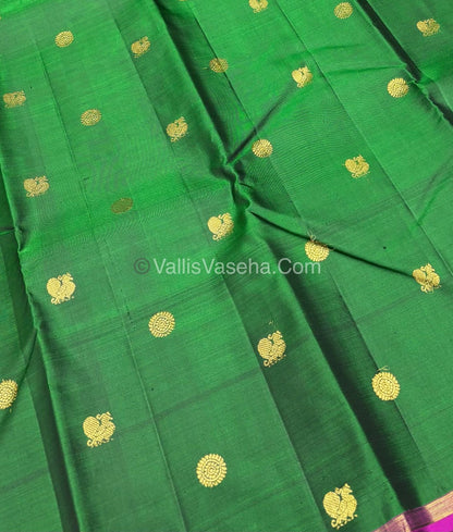Pure Kanchipuram Silk Saree - Green & Purplish Pink Combo - VVPS020