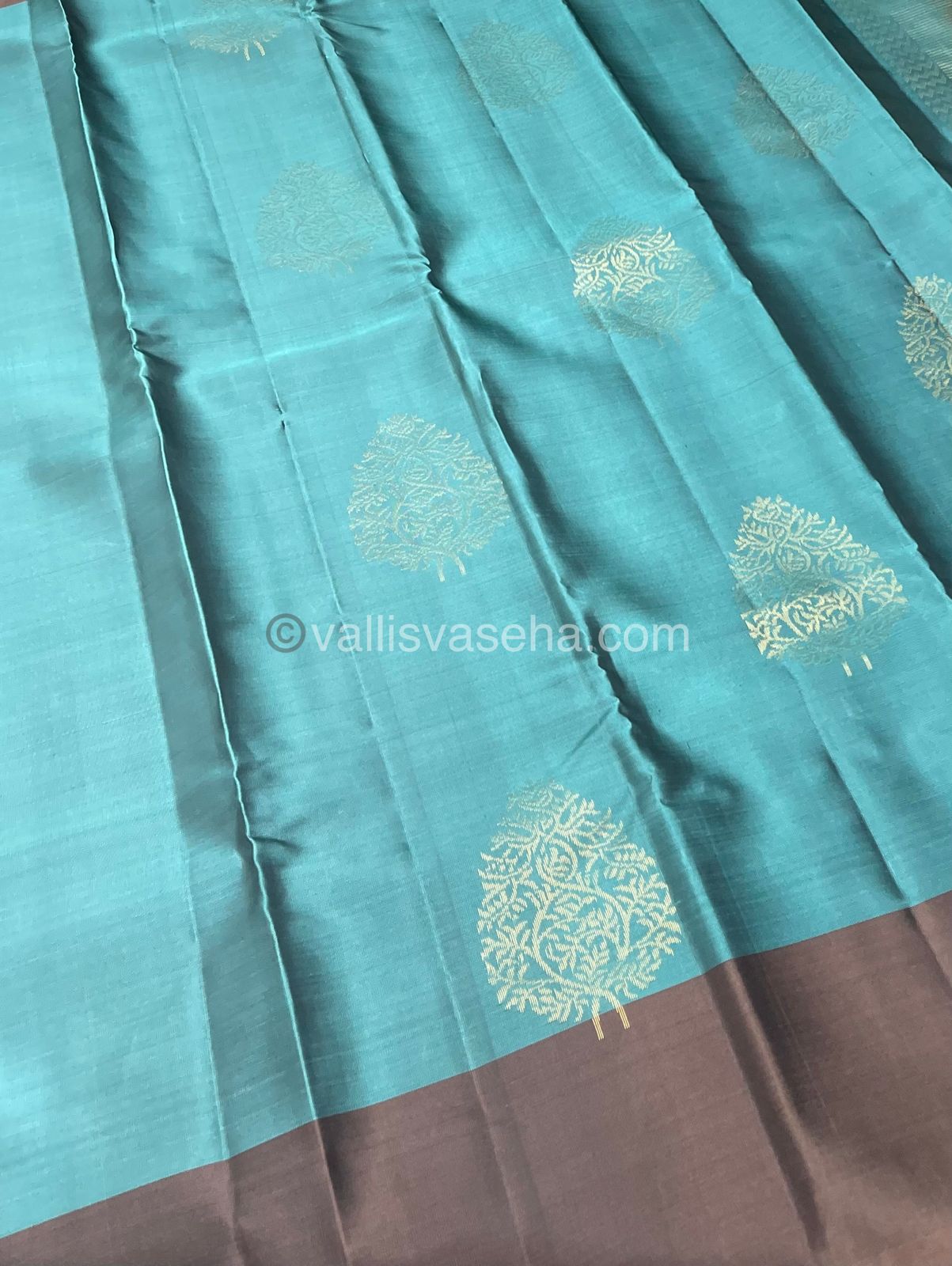 Half Mix - Pure Soft Silk Saree - VVPSS030