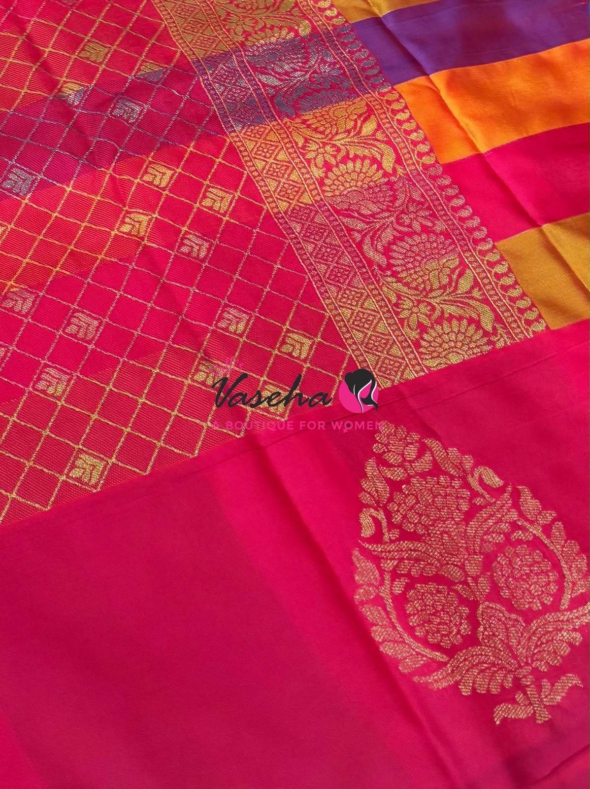 Semi Soft Silk  - Madras Checks Pattern - Pink Shade  - VVSSS042