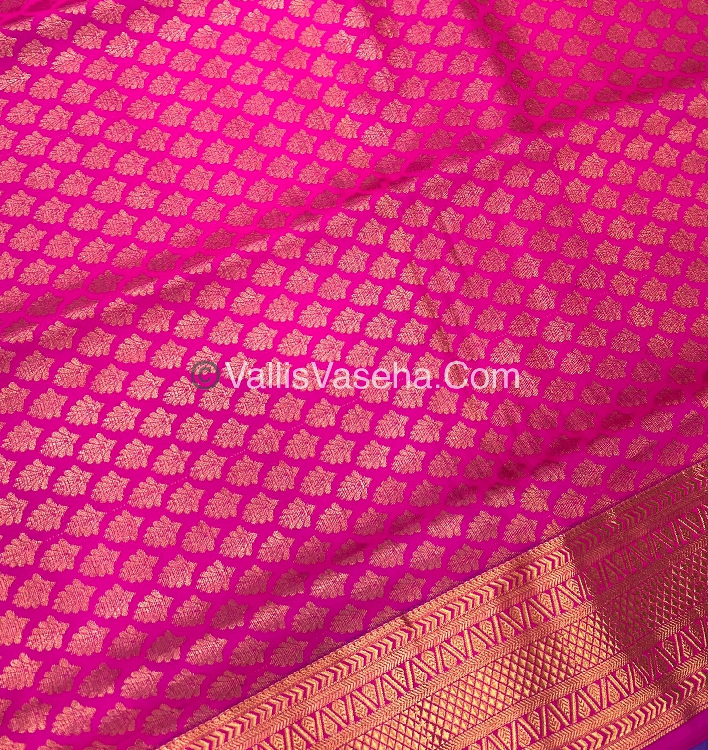 40% less - Offer Saree - Softy Silk   Saree - VVDS007