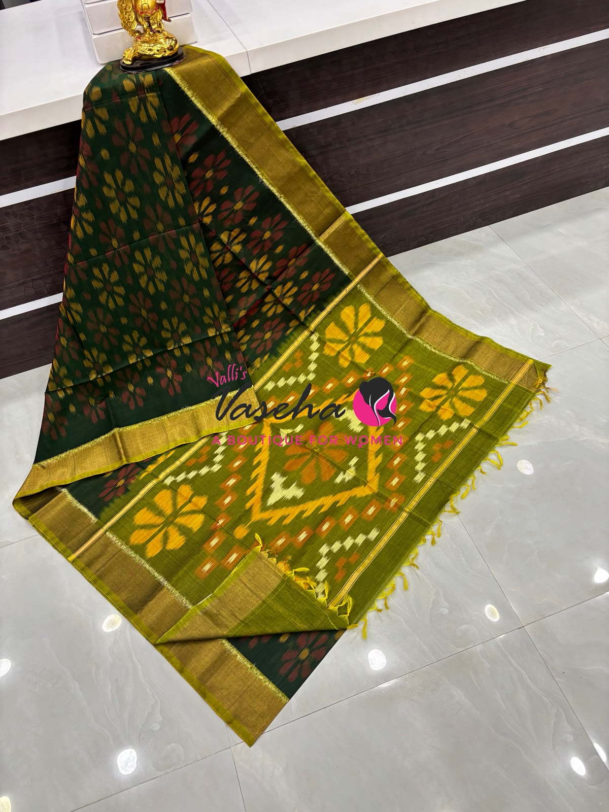 Pochampally Silk Cotton Saree - Green & Light Green Shade - VVPPS001