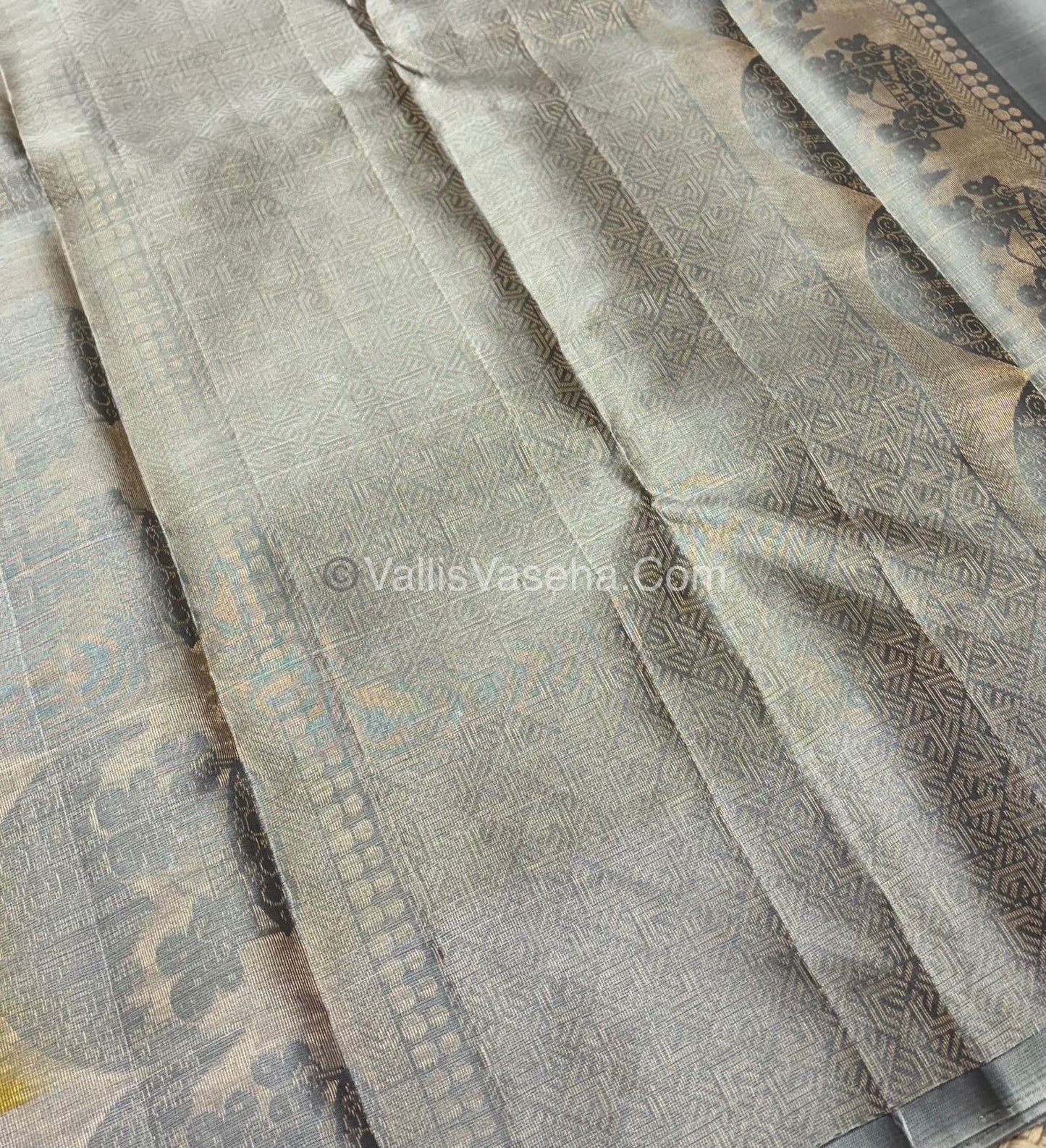 Half Mix - Pure Soft Silk Saree - VVPSS054