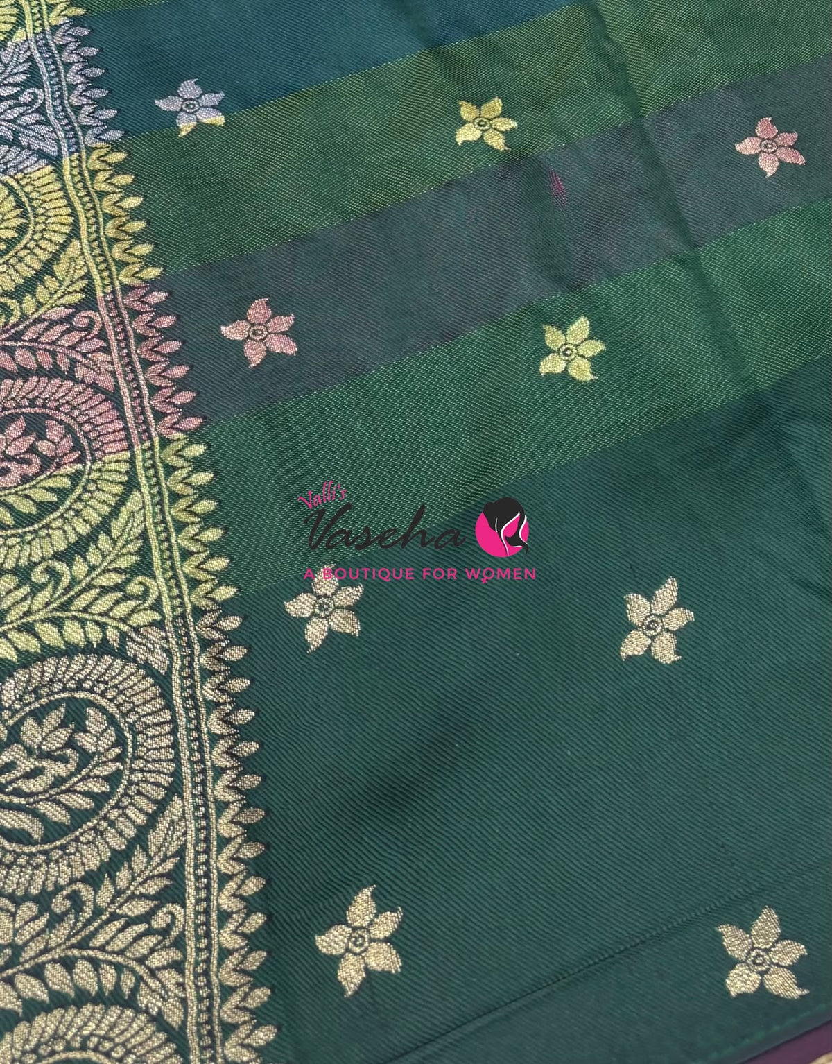 Semi Soft Silk  - Madras Checks Pattern - Green Shade  - VVSSS042