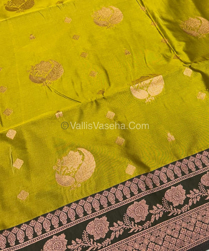 Semi Soft Silk - Dual Tone Shade With Light Green Combo -VVSSS027