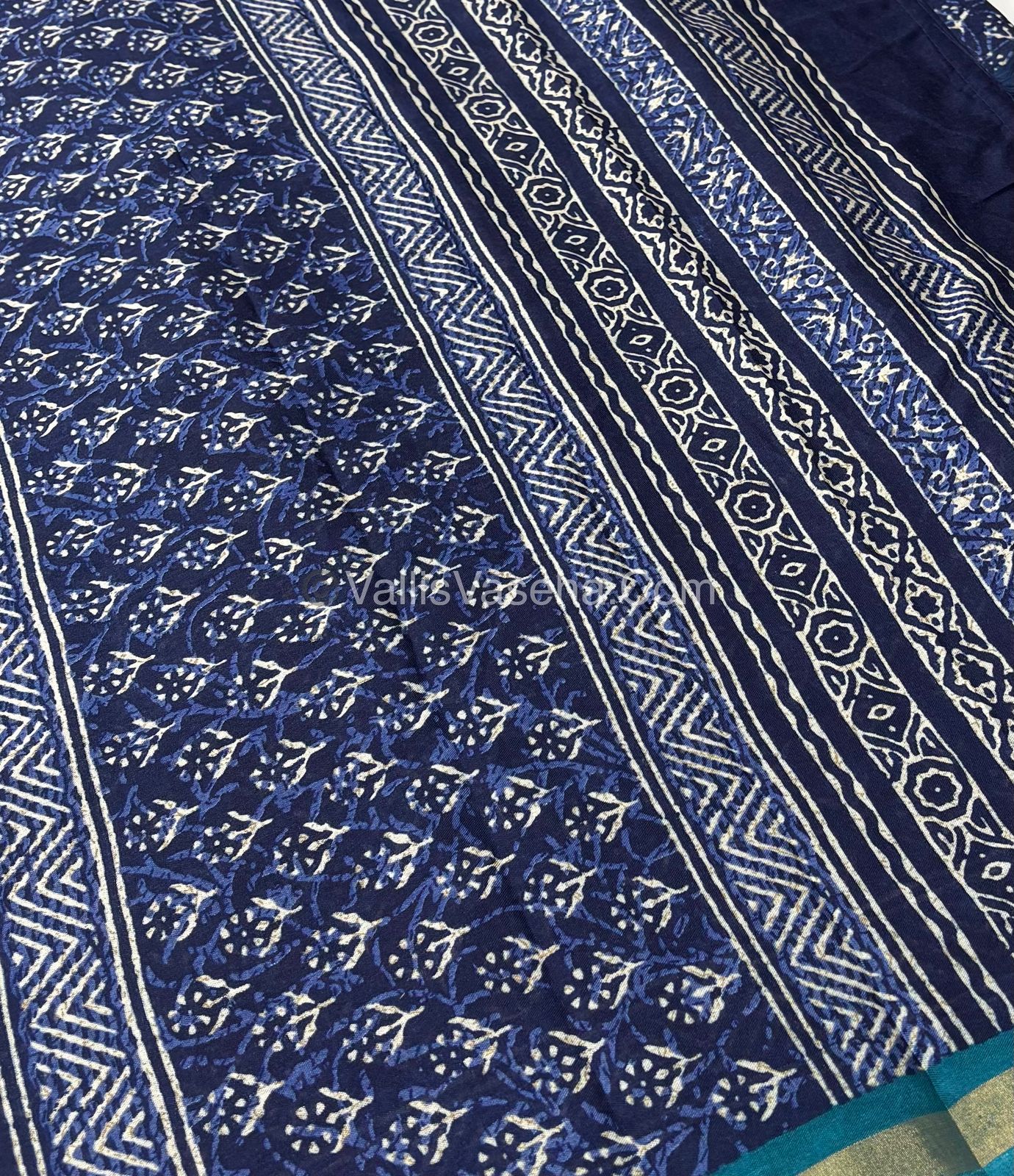 Semi Maheshwari Mixed Cotton Saree - Linen Feel - Indigo Blue & Blue - VVMSC003