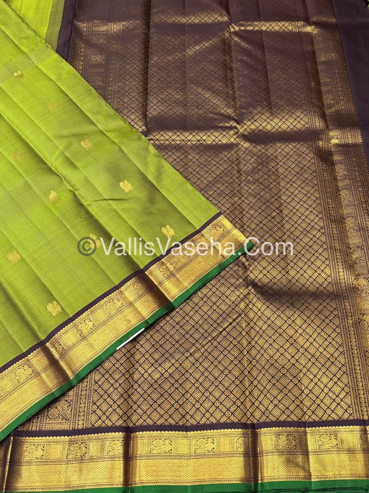 Pure Kanchipuram Silk Saree - Green & Brown Combo - VVPS025