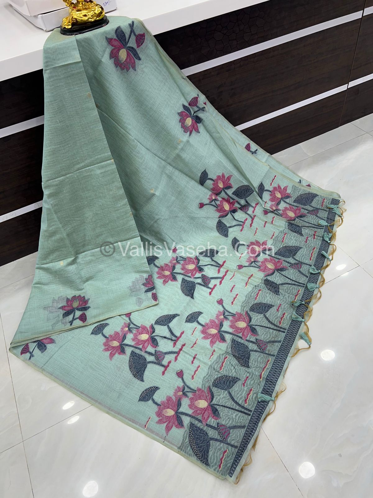 Muga Cotton Saree - Contrast Blouse - VVMCS001