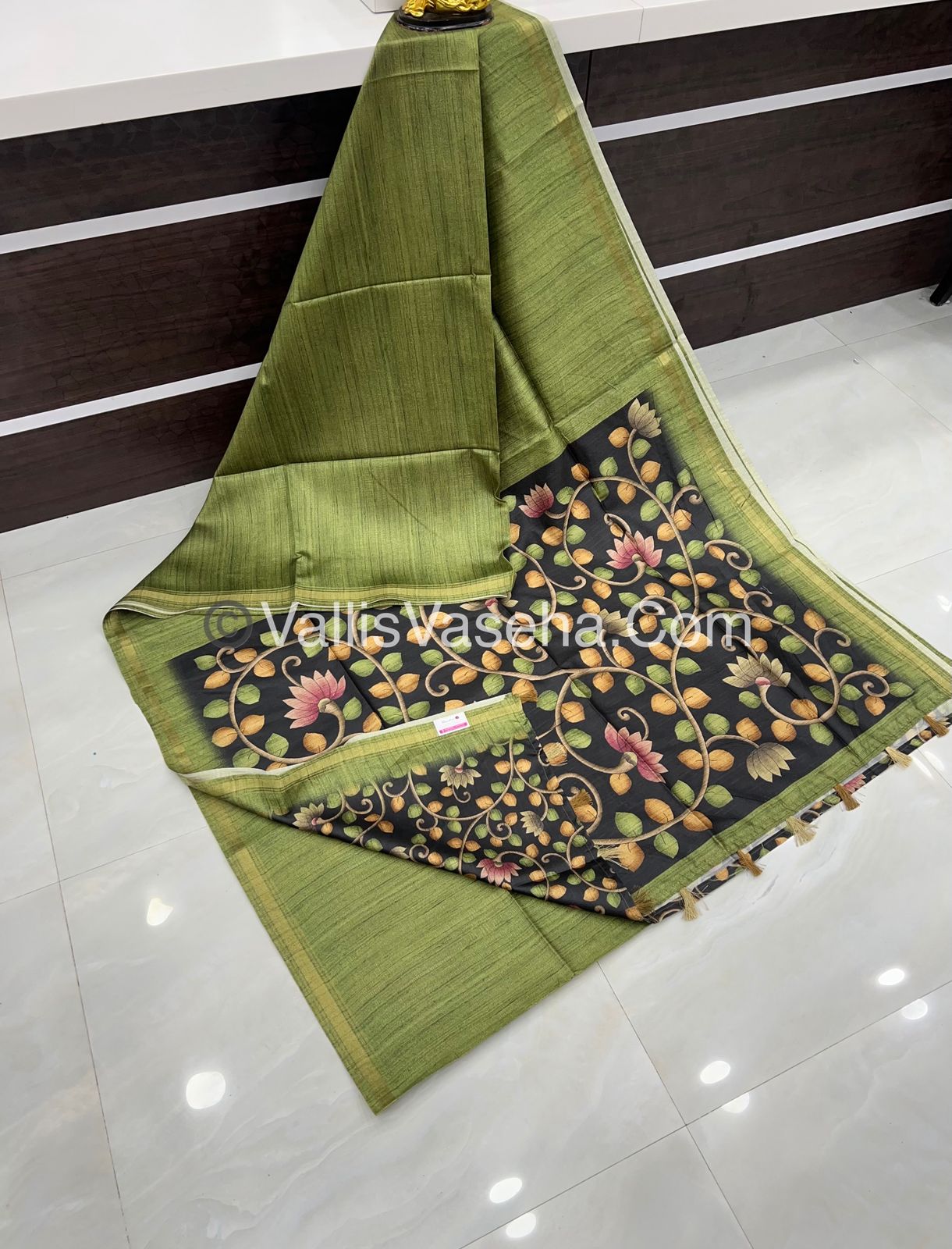 Art Silk / Semi Gicha Tussar Saree  - VVSGT002