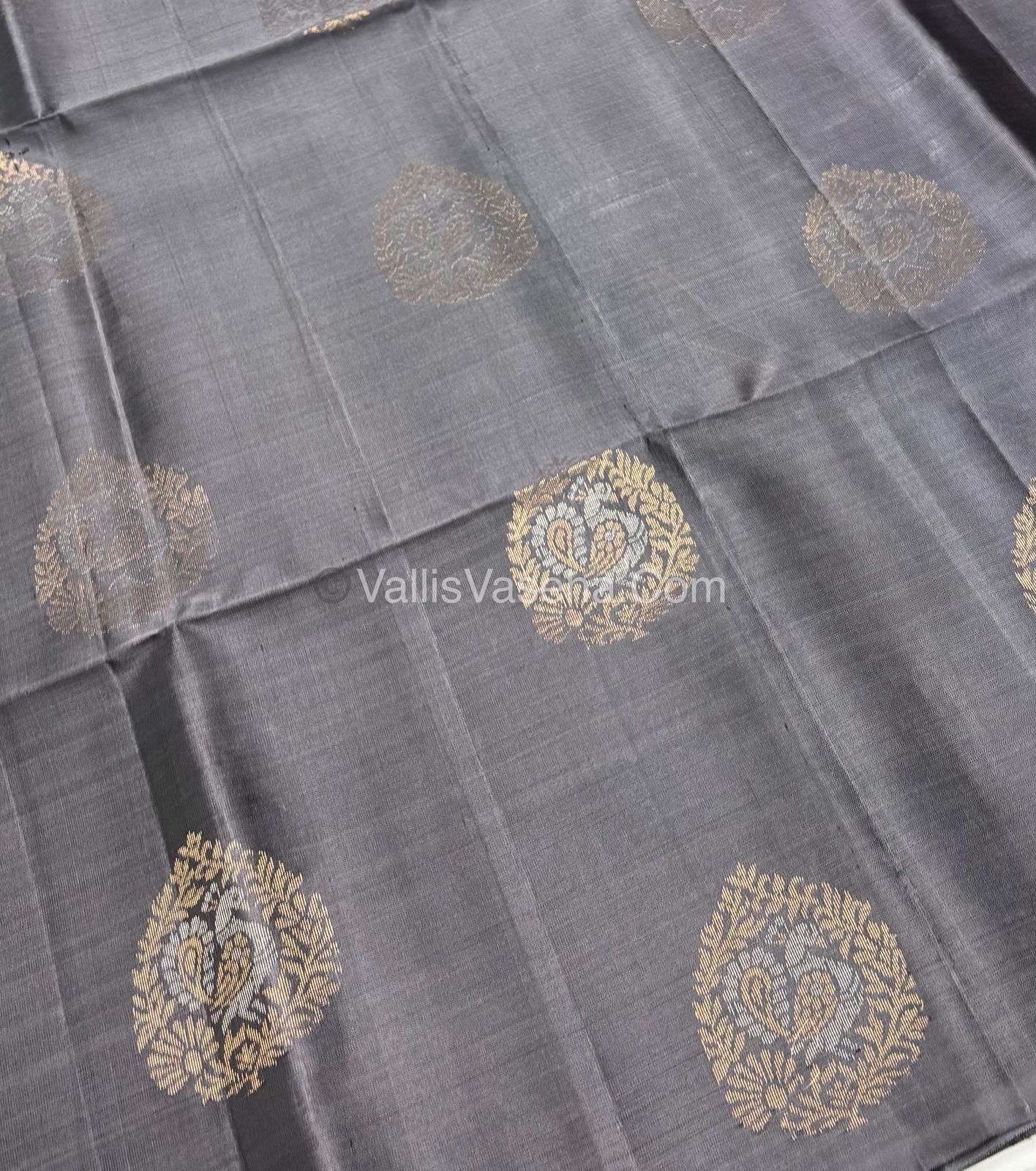 Pure Soft Silk Saree - Border Less - Grey With Purple Shade - VVPSS052