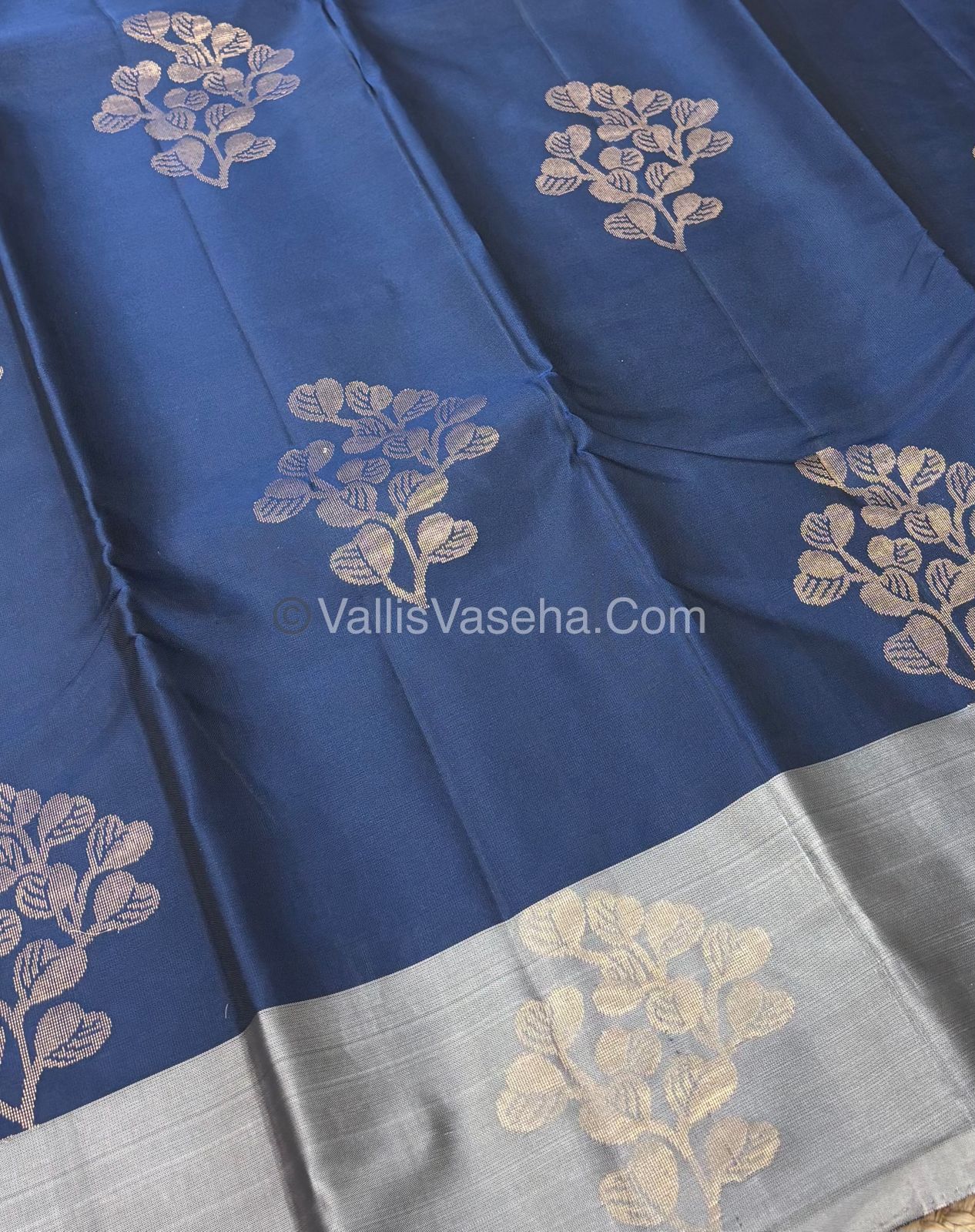 Half Mix - Pure Soft Silk Saree - VVPSS054
