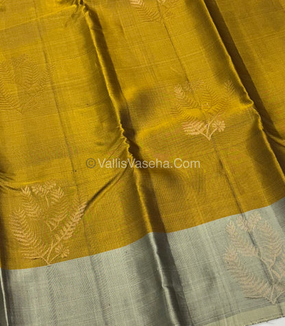 Half Mix - Pure Soft Silk Saree - VVPSS051