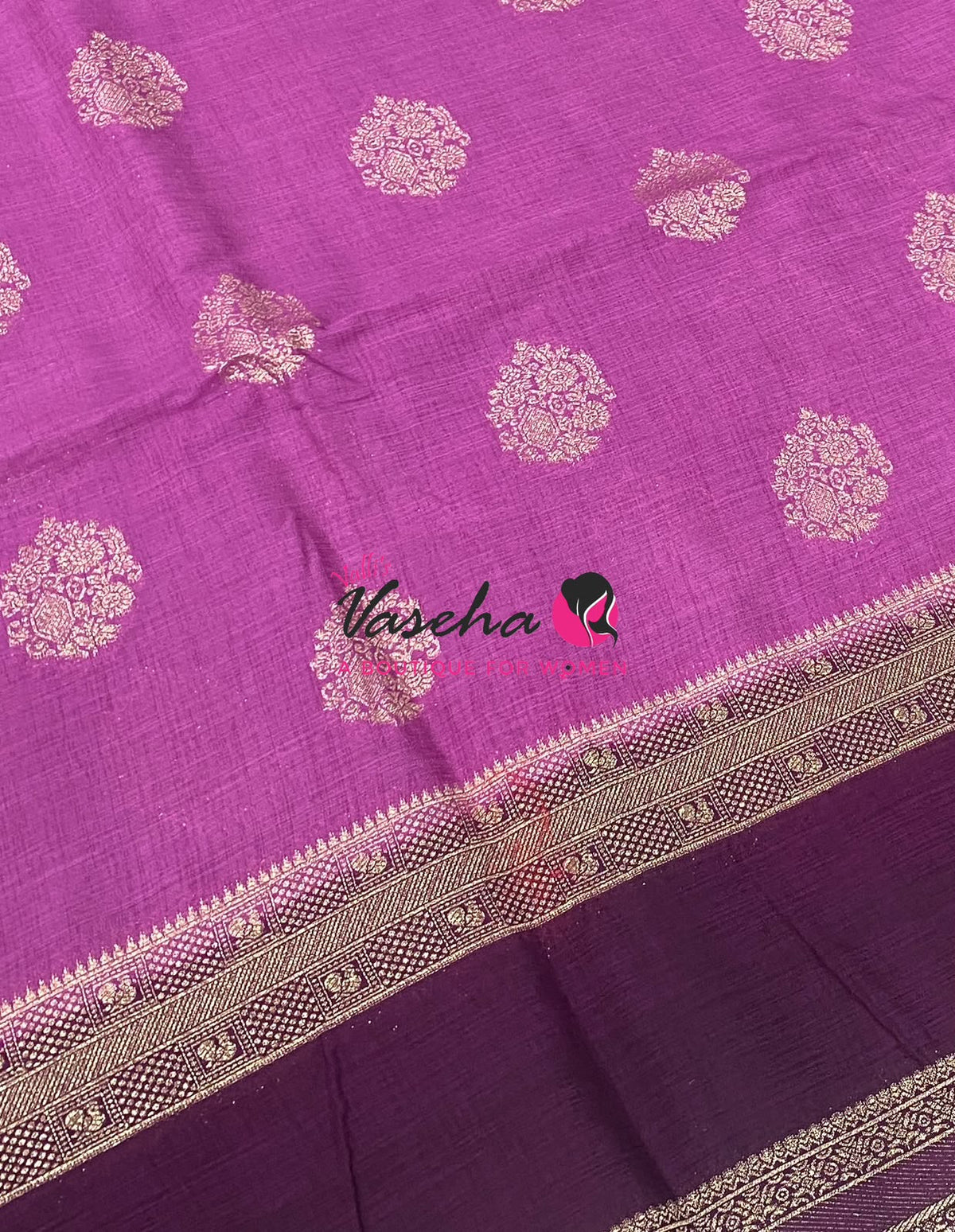 Banarasi - Heritage - Contrast  - Retta Petta border - VVBHS017