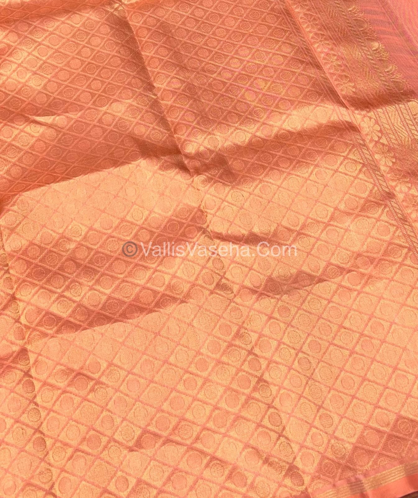 Pure Kanchipuram Silk Saree - Green with Peachcombo - VVPS006