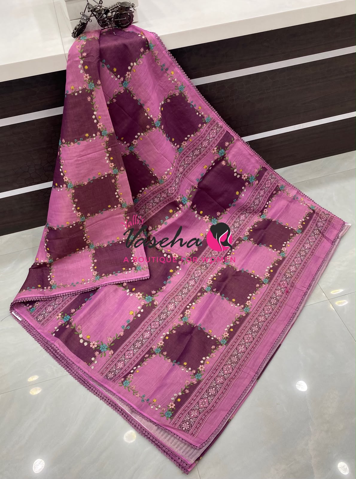 Linen Tissue Saree -  Light & Dark Combo - Wine Shade - VVLTS007