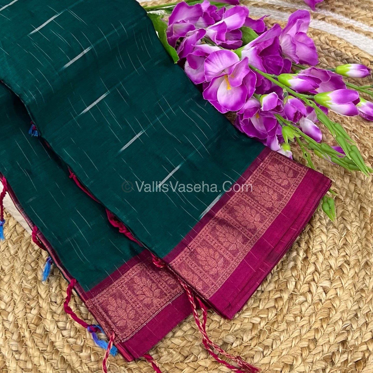 Dhaka Cotton Saree - VVDCS001
