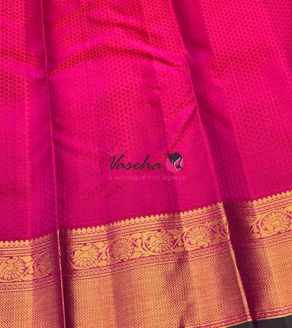 Pure Kanchipuram Bridal Silk Saree - Embossed Design - Pink Sahde - VVPS023