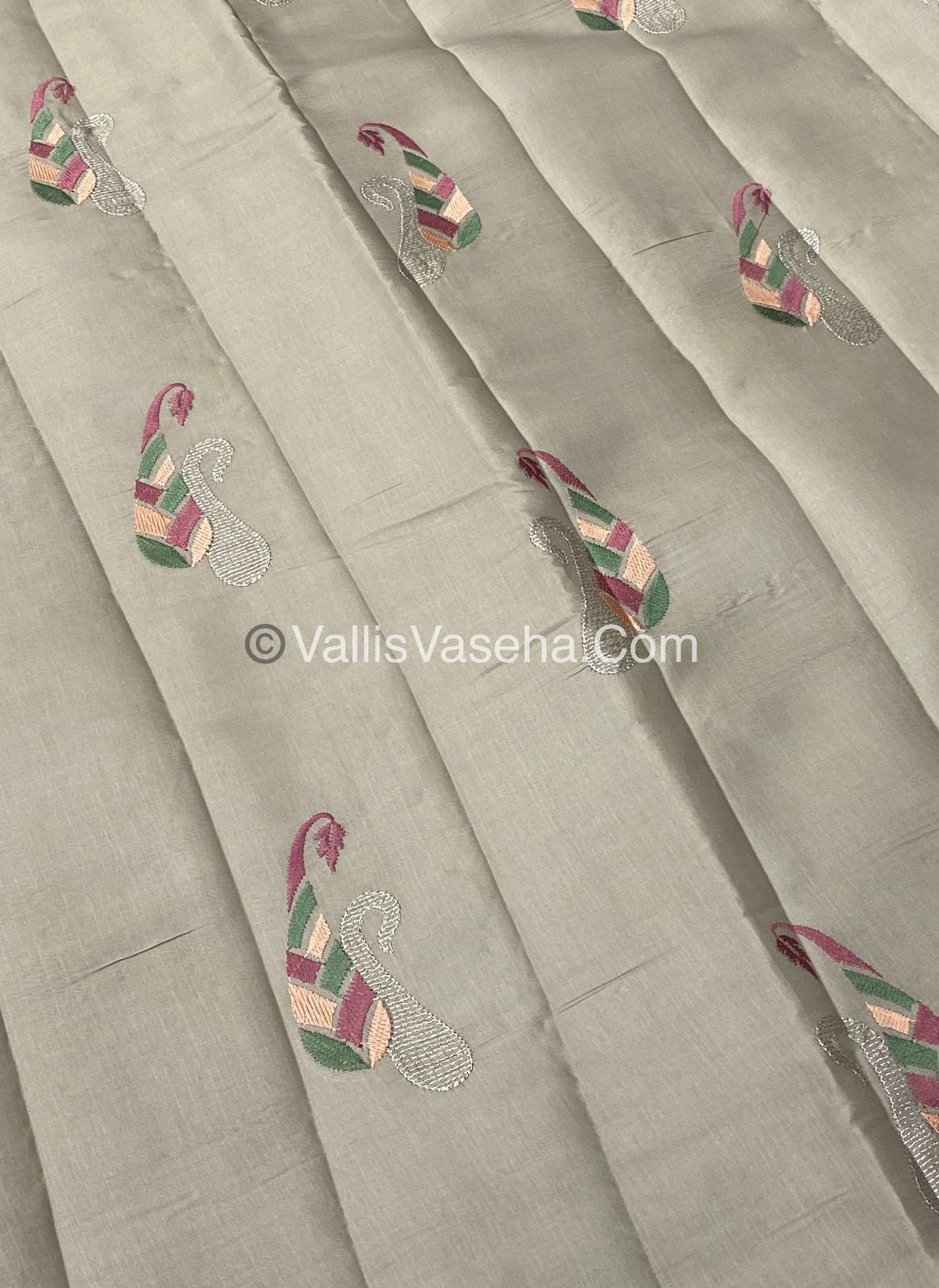 Butter Silk - Ivary Cream & Purple Combo - VVBS002