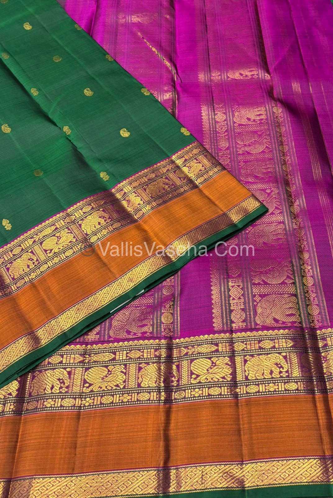 Pure Kanchipuram Silk Saree - Green With Purple Shade  - VVPS037