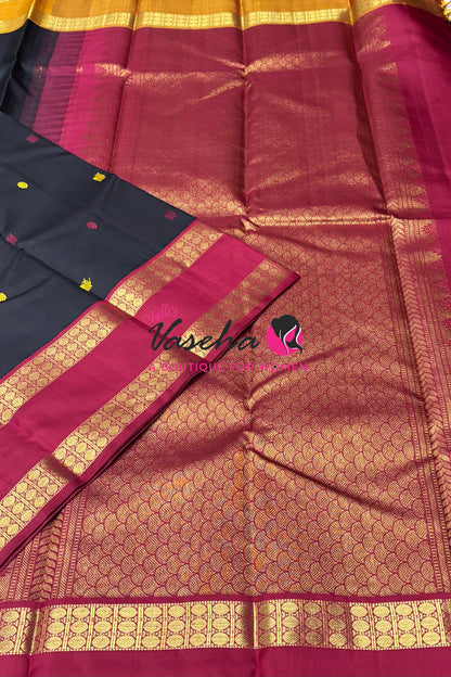 Pure Vintage Korvai Kanchipuram Silk Saree - Ganga Jamuna Style - Black & Maroon/Yellow Combo - VVPS053
