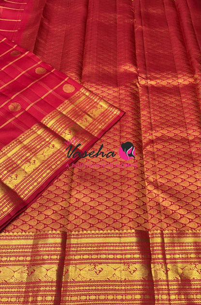 Pure Kanchipuram Silk Saree - Red Shade  - VVPS097