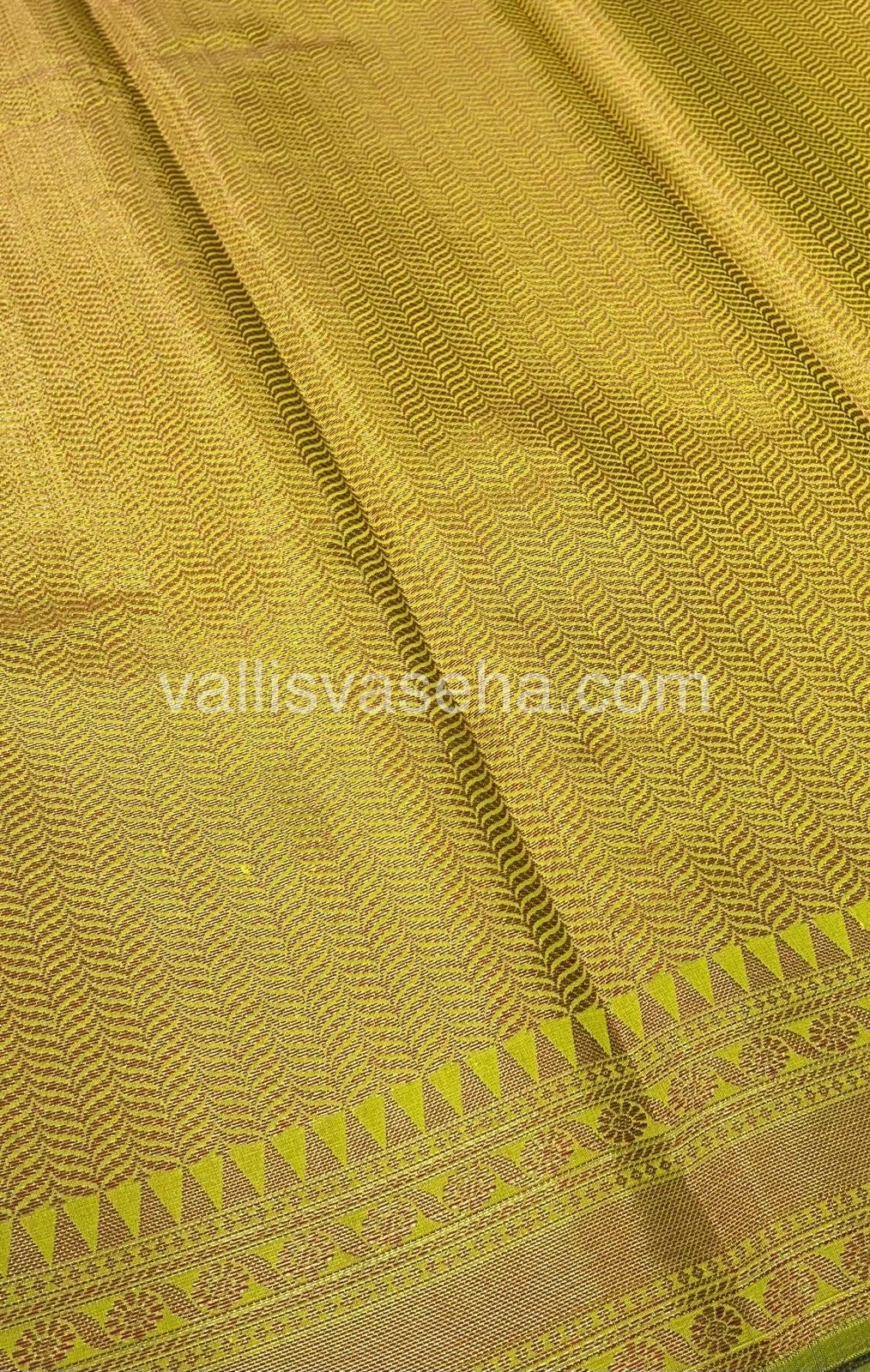 Banarasi - Copper Zari Saree - VVCZ001