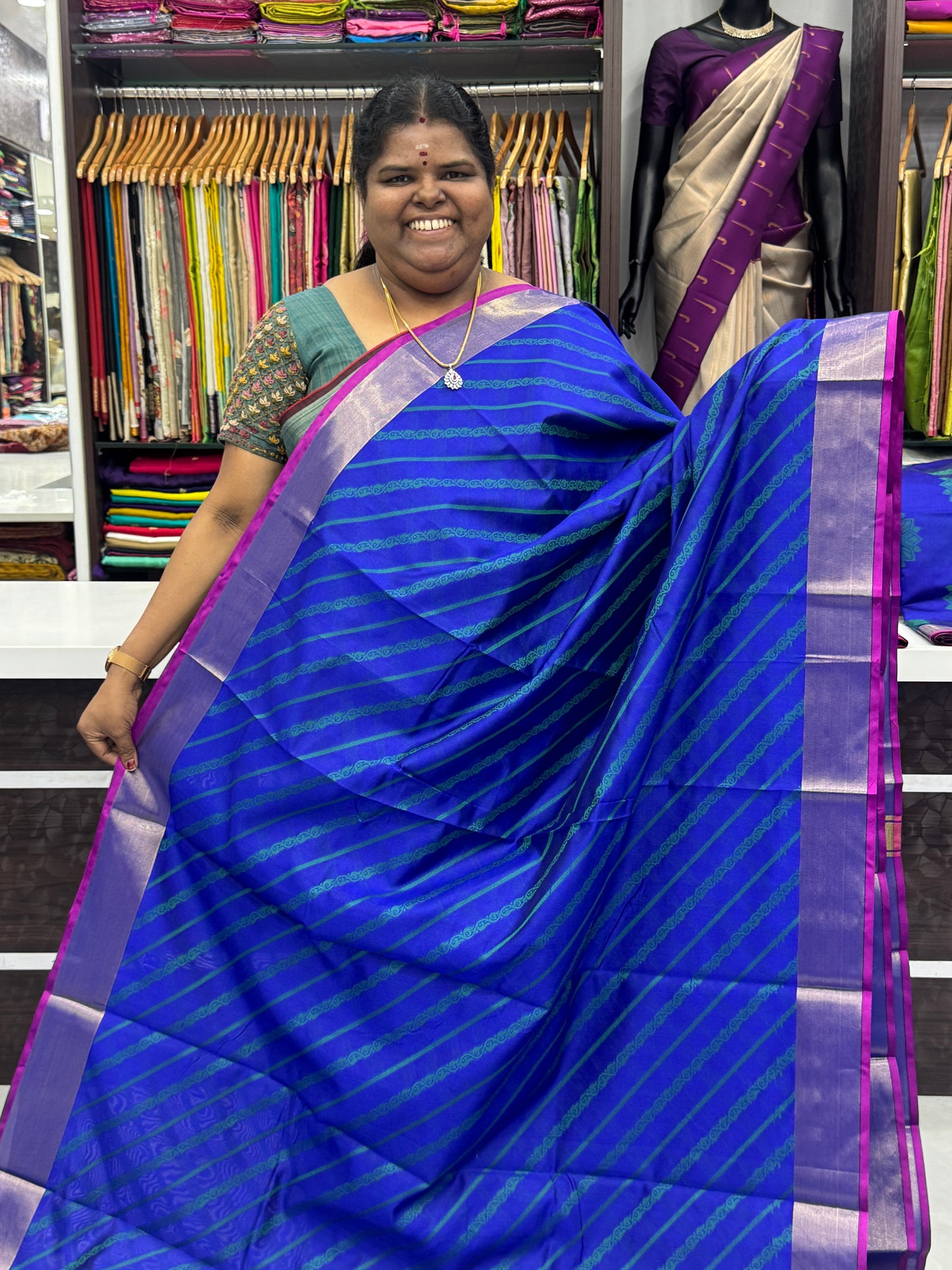 Banarasi - Kora Tanchoi - Semi Soft Silk Saree - VVKTS001