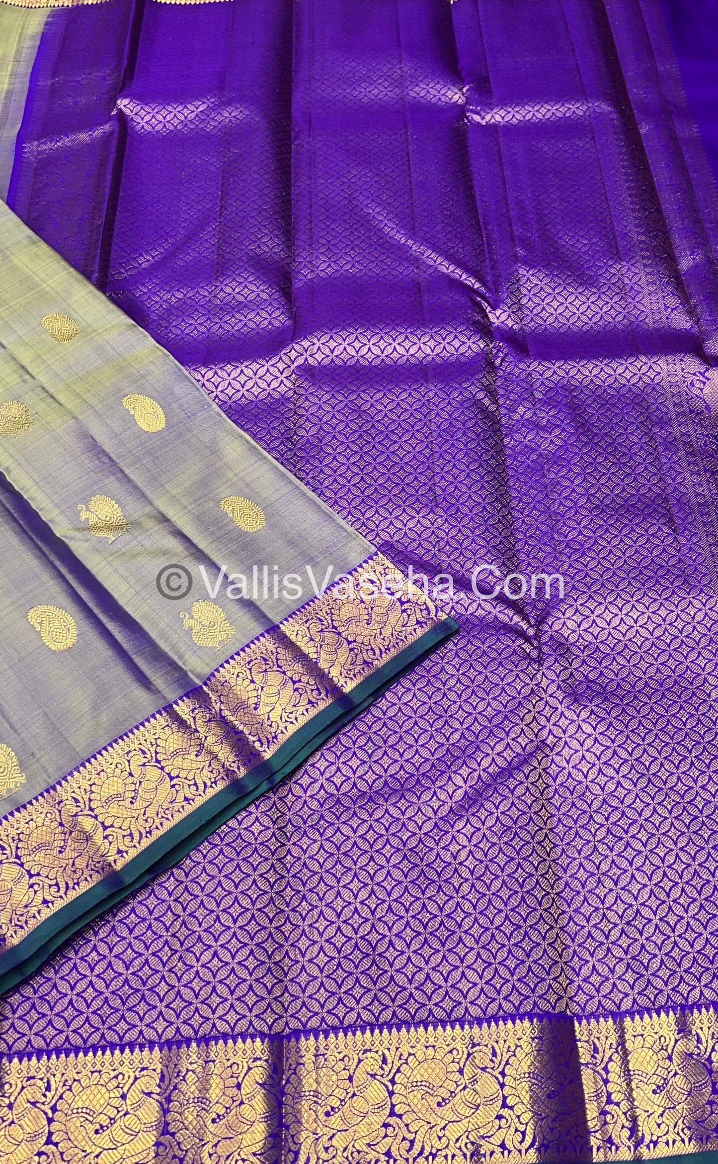 Pure Kanchipuram Silk Saree - Double Tone Grey & Violet Combo - VVPS014