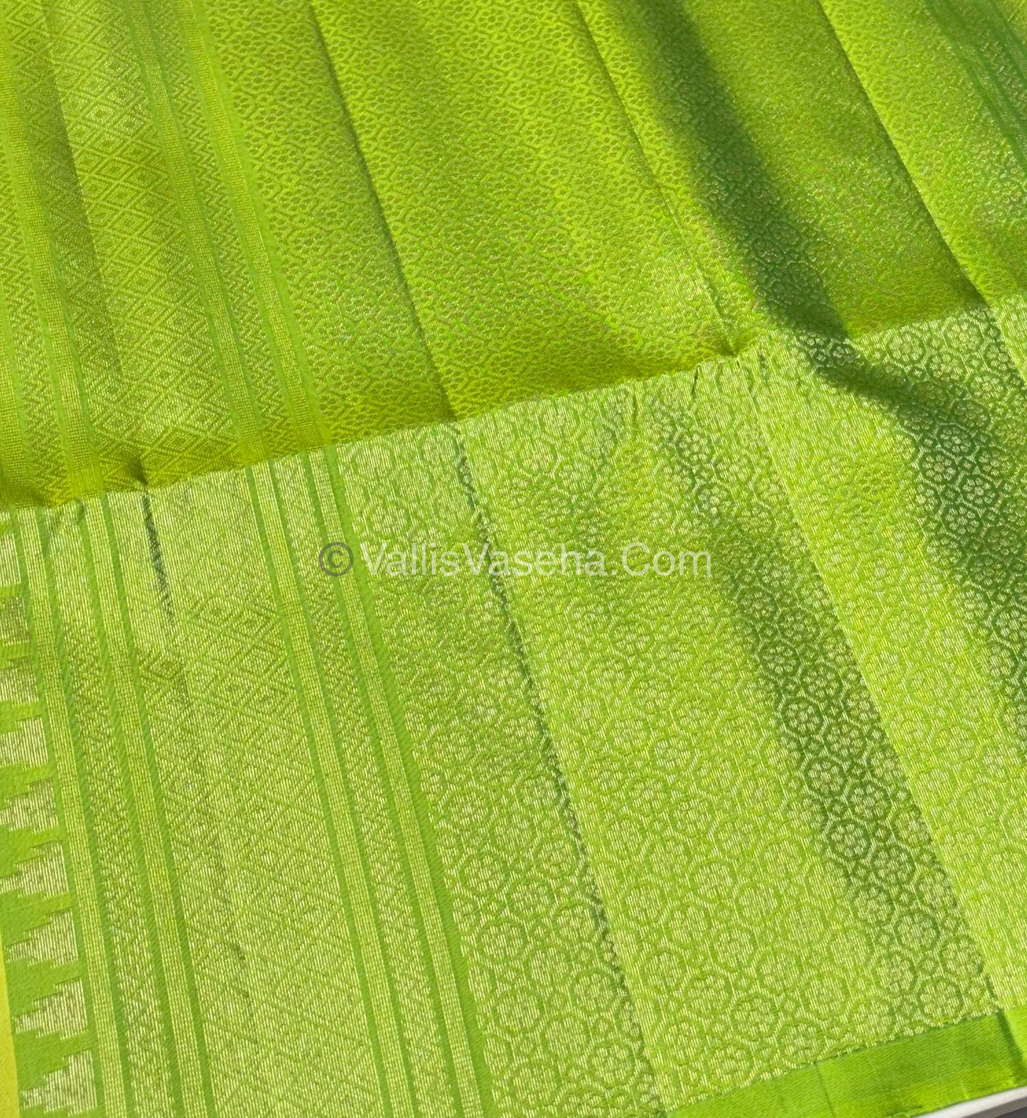 Pure Soft Silk Saree - Border Less  - Lemon Green & Green Shade - VVPSS068