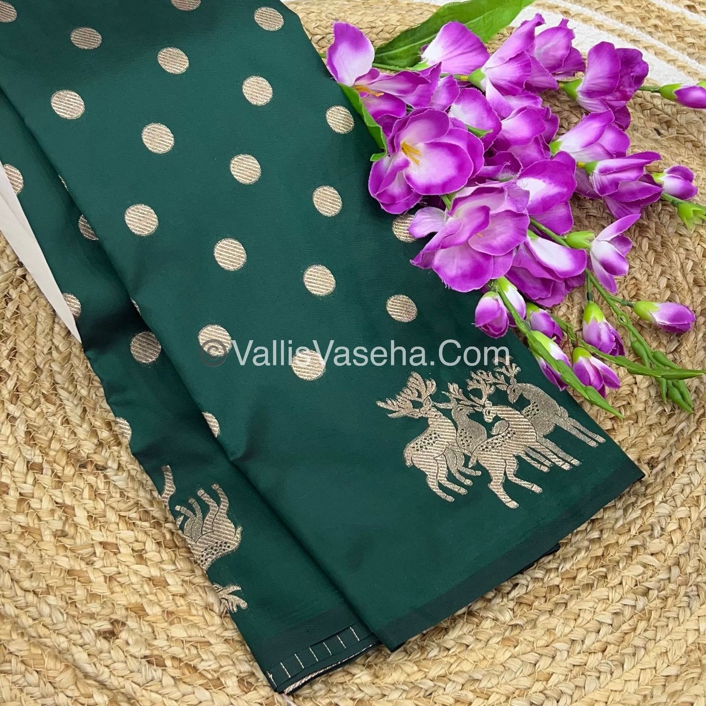 Semi Soft Silk - Deer Butta Border - Green Shade -VVSSS017