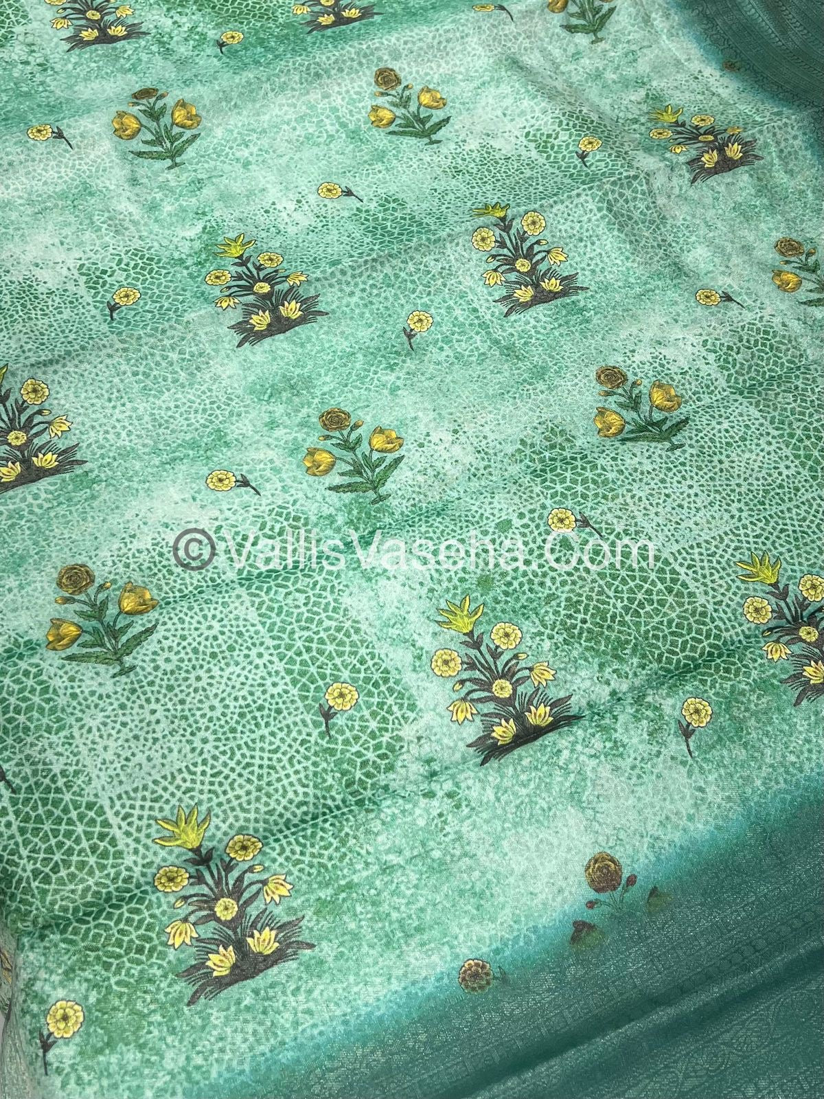 40% less - Offer Saree - Semi soft Saree - VVDS006