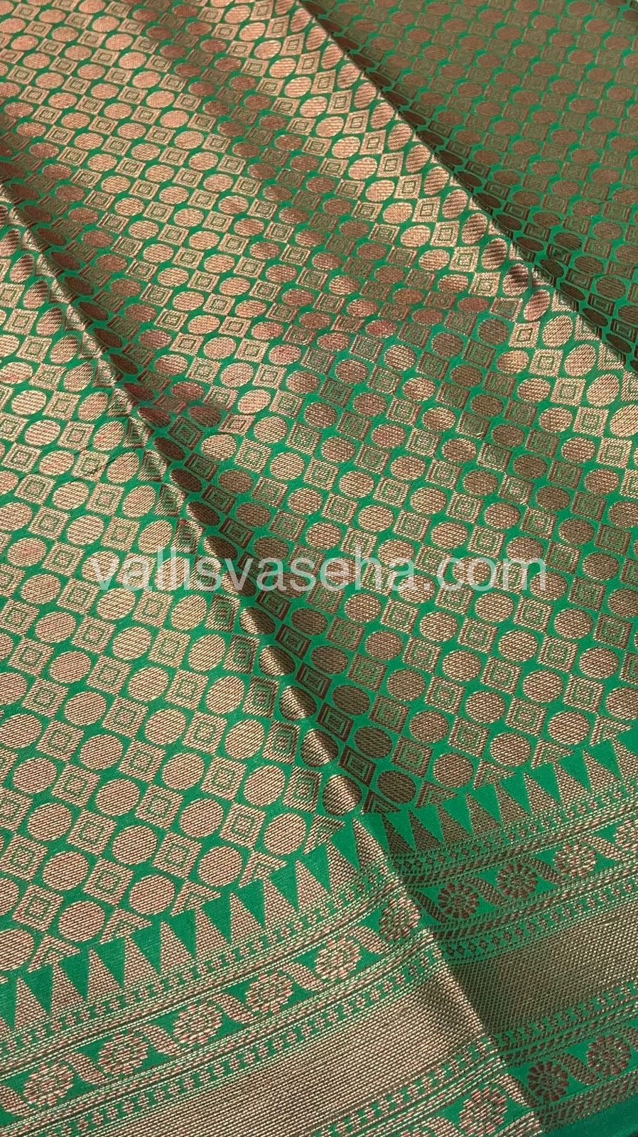 Banarasi - Copper Zari Saree - VVCZ001